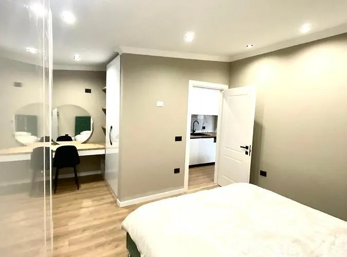 Rooftop Sunset View Apartment